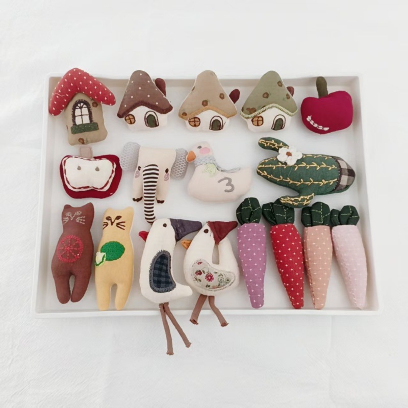 Winter Clothing Accessories - Adorable Duck Carrot House Brooch Cartoon